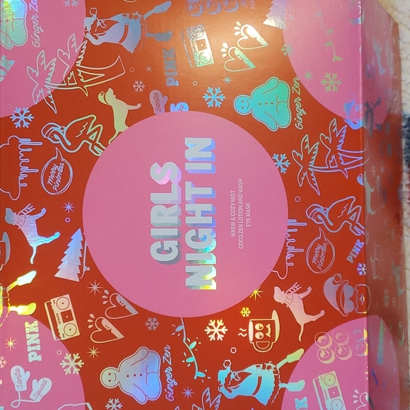 Pink Victoria Secrect Girls Night In gift set - Picture 2 of 5